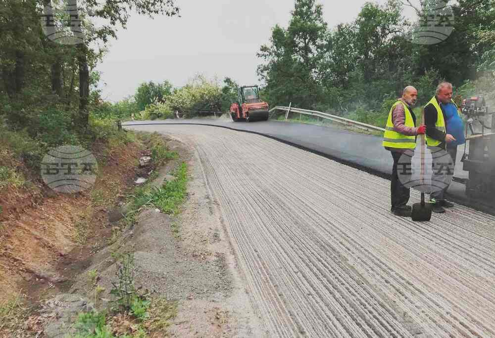 АПИ: Продължава обезопасяването на участъка от път I-1 Видин - Ружинци, в района на село Скомля