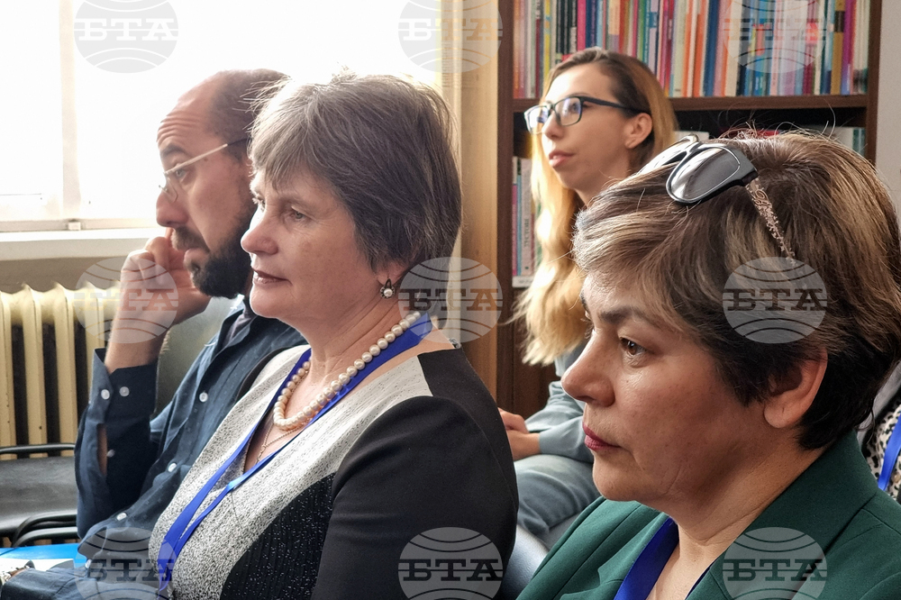 Сливен - „Съвременната литература за деца и юноши - жанрови тенденции, модерни стилове, теми и похвати” - кръгла маса