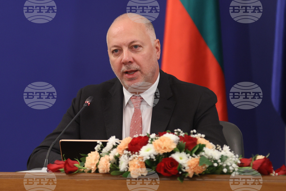 Euro Adoption Plan on Track, No Issues Identified, PM Zhelyazkov Says