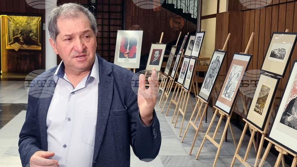 Колекционер от Хасково представя в изложба оригинали на български графици от след Освобождението до наши дни