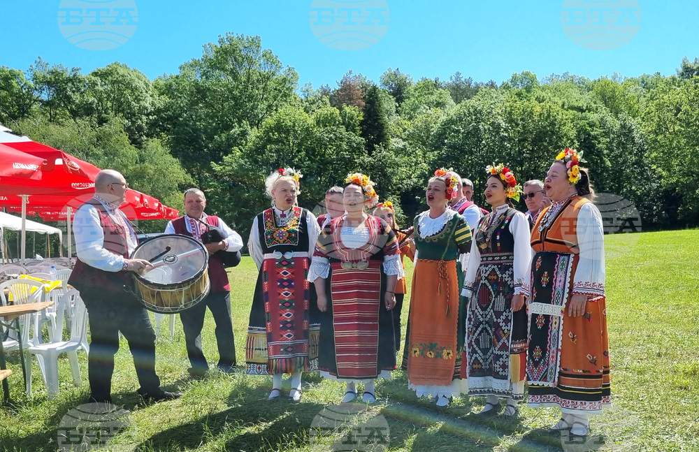 Търговище - златни младоженци - церемония