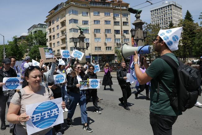 Union of Bulgarian Journalists Backs Protest of BTA, National Television and National Radio Staffers