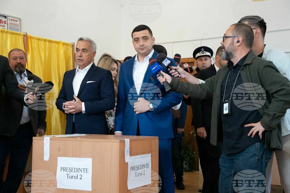 Джордже Симион и Калин Джорджеску гласуваха заедно и на втория тур на президентските избори в Румъния