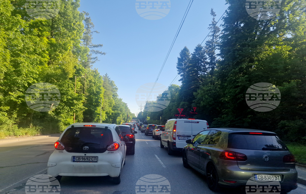 Автомобили - задръстване - бул. "Симеоновско шосе"