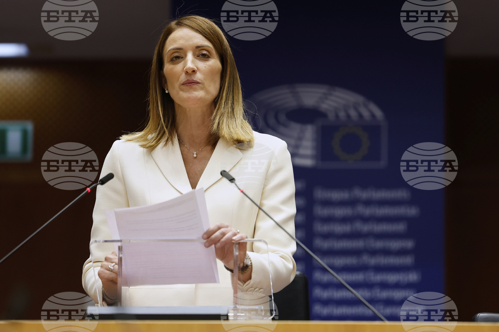 Роберта Мецола пристига на двудневно посещение в Румъния и ще има неформална среща с новоизбрания президент Никушор Дан