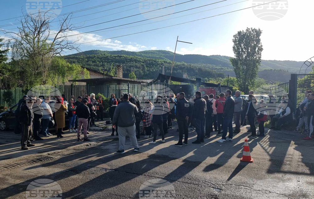 В Бобов дол протестираха тази сутрин срещу назначаването на нов директор на общинското предприятие за чистота
