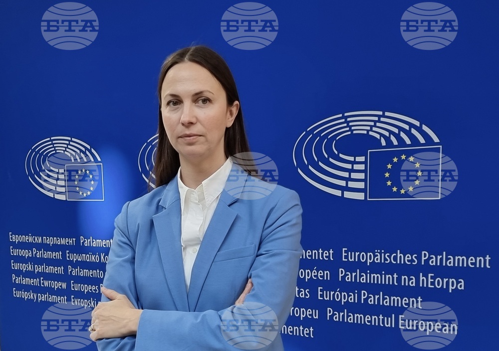 Ева Майдел е определена за докладчик на ЕП за готовността на България за еврозоната