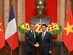 Vietnam France