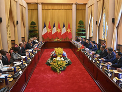 Vietnam France