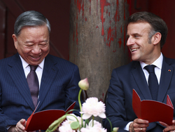 Vietnam France
