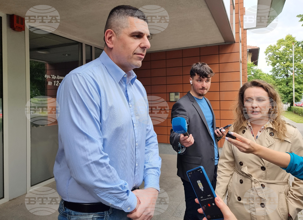 Yes, Bulgaria Co-Chair Mirchev: Photo of Peevski, Chakarov Reminds Me of Hostage Crisis
