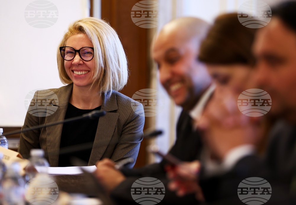 Народно събрание - Комисия по демографската политика, децата и семейството