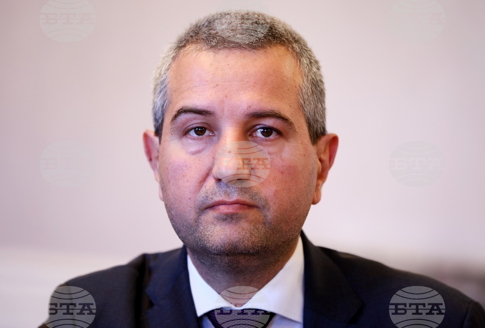 Народно събрание - Комисия по демографската политика, децата и семейството