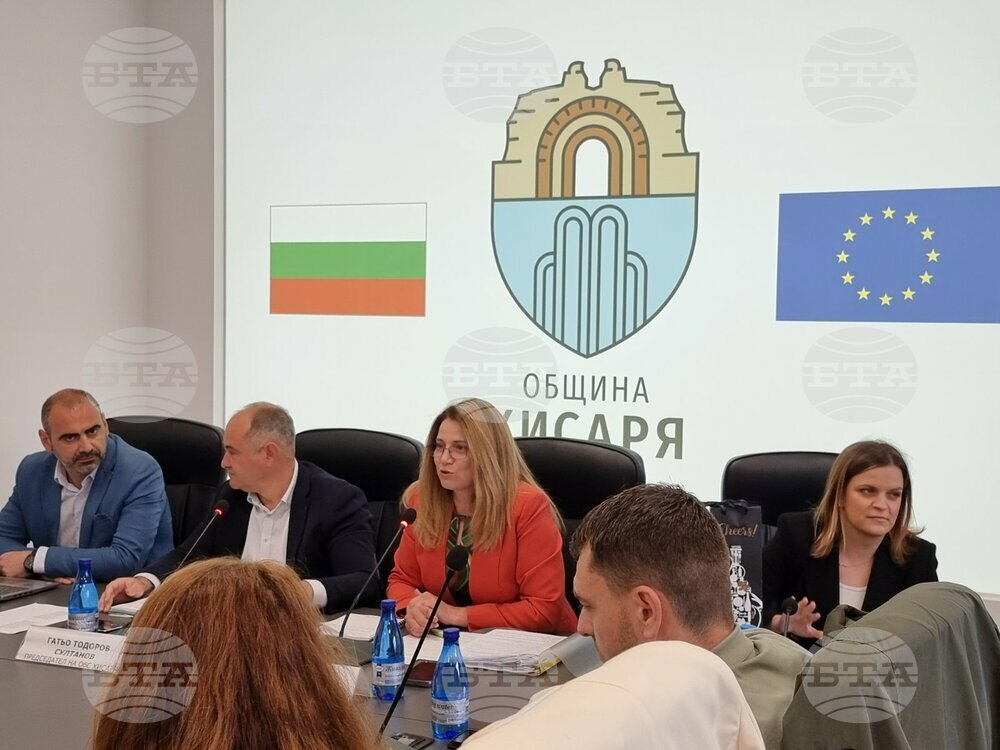 Проектът за ремонт на девет улици в Хисаря все още не е стартиран заради забавено становище на Агенцията по обществени поръчки, каза кметът Ива Вълчева