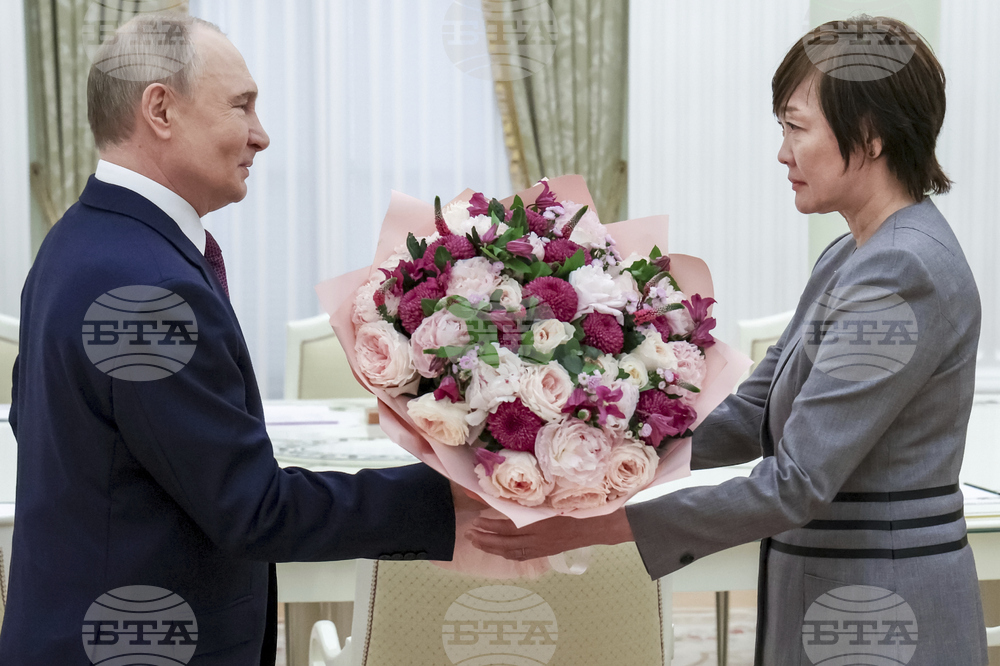 След Доналд Тръмп вдовицата на Шиндзо Абе се срещна и с Владимир Путин