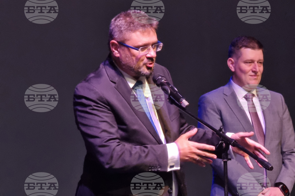 Бургас - награждаване - конкурс „Който спаси един човешки живот, спасява цяла вселена“