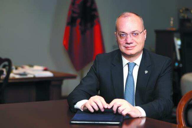 АТА: Албания е готова да работи за постигане на справедливи и трайни решения с Гърция, каза външният министър Игли Хасани