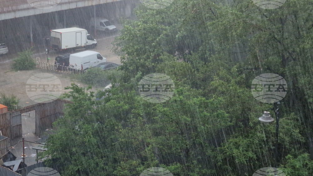 Torrential Rain, Hailstorms Cause Chaos in Romania