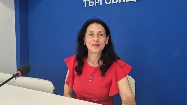 Диригентът на Духовия оркестър в Търговище Росица Бояджиева-Вълева е отличена с международна награда