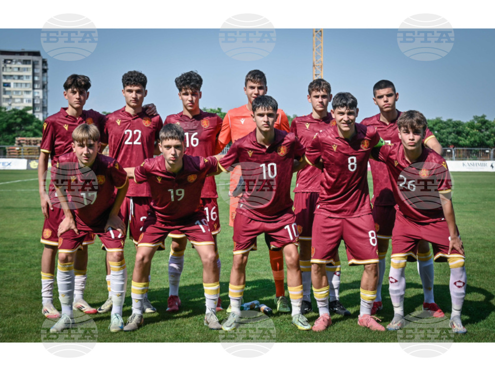 Националният отбор на България U15 отстъпи на 16-годишните на Локомотив (Пловдив) в учебна игра