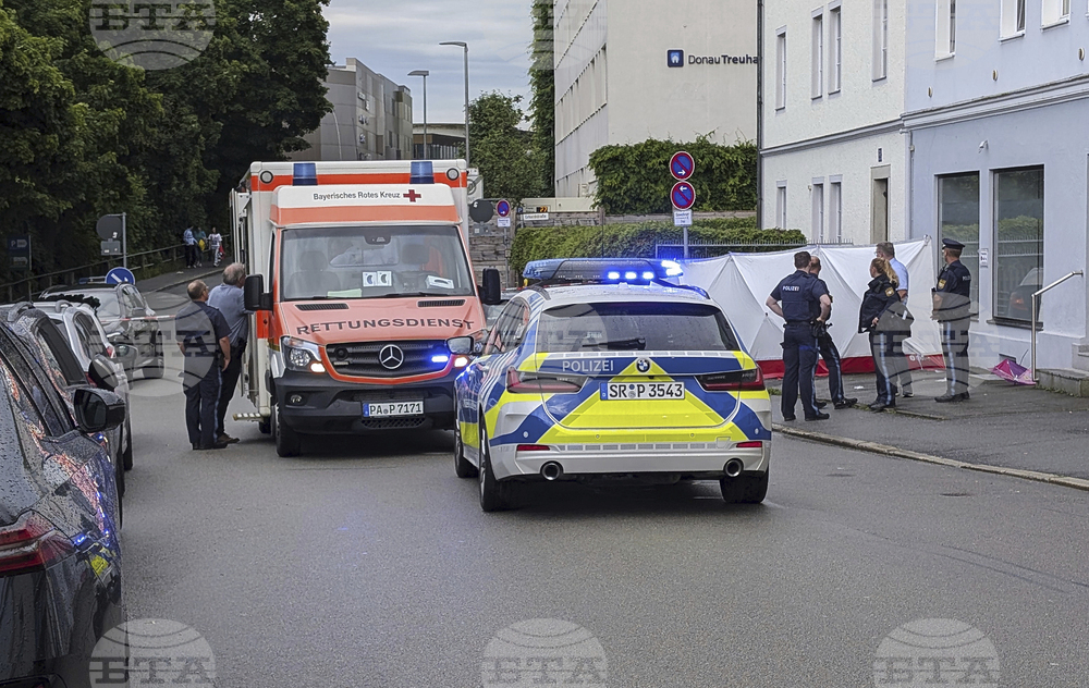 Мъж се вряза с автомобил в група минувачи в германския град Пасау; няколко души са ранени