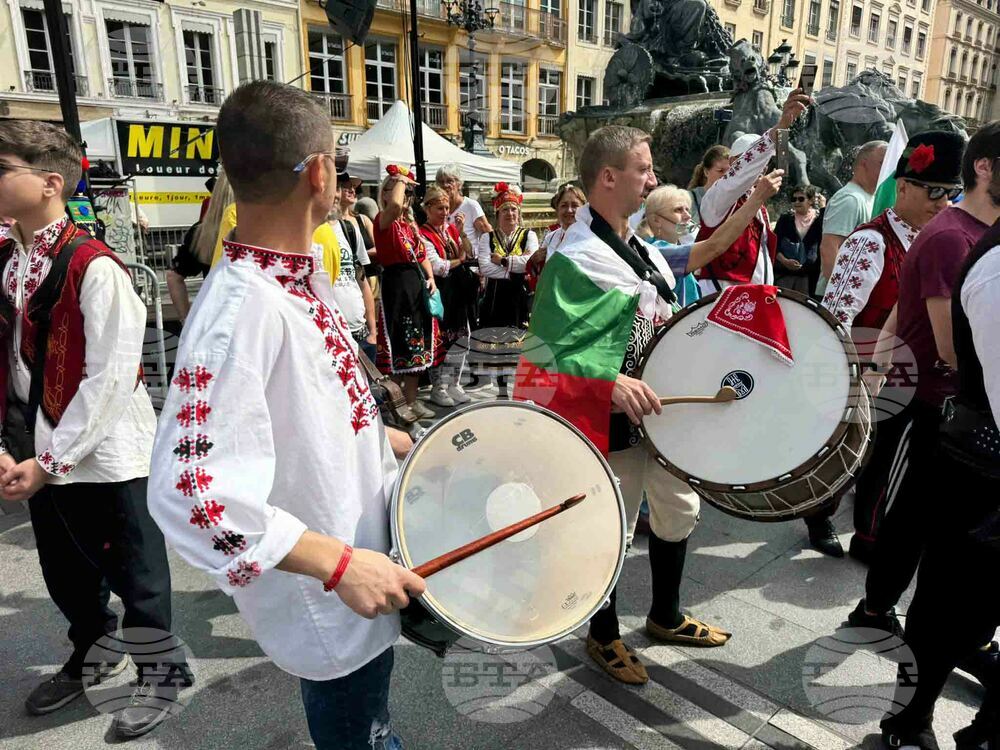 Франция - „Голямото хоро“ - фолклорна инициатива