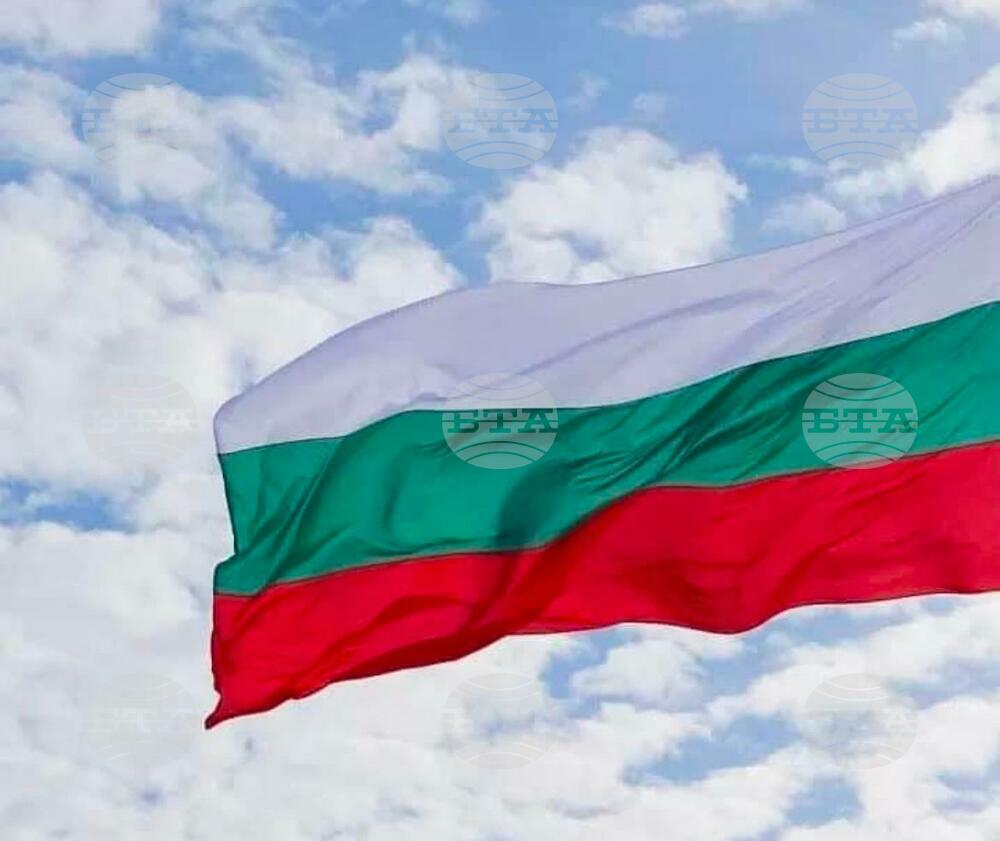 Гражданска инициатива „Будители“ с кампания – „Всеки дом с българско знаме“