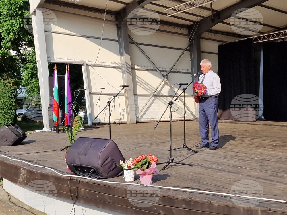 Велико Търново - концерт - годишнина - Синдикат на българските учители в България