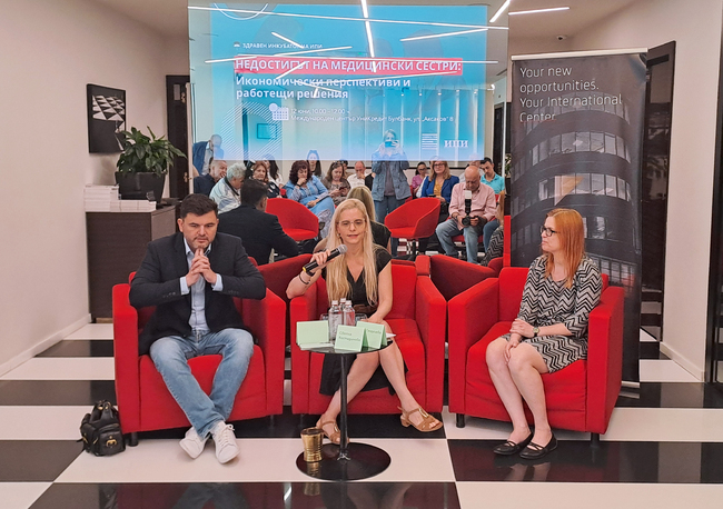 Значително повишаване на възнагражденията на медицинските сестри у нас и адекватен механизъм за финансирането им предлагат от ИПИ