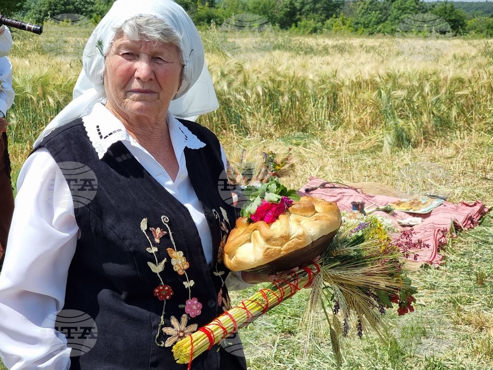 Село Търнава - откриване на жътвената кампания