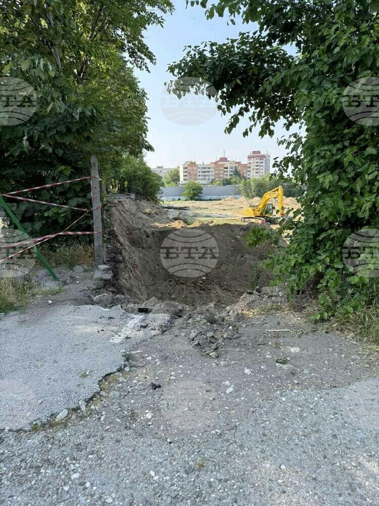 Осигурен е пешеходен достъп до кв. „Запад“ в Асеновград, съставен е акт на строителя