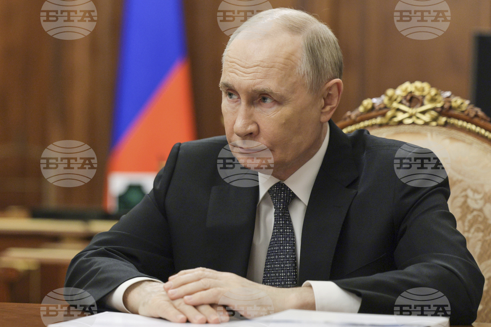 Путин и президентът на ОАЕ призоваха в телефонен разговор за незабавен край на конфликта между Израел и Иран, съобщи Кремъл