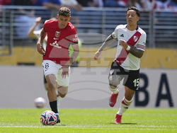CWC River Plate Urawa Red Diamonds Soccer