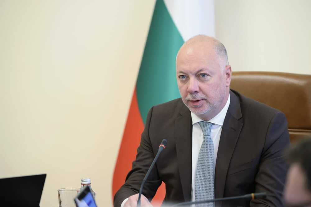 PM Rosen Zhelyazkov: Bulgarian Citizens Were Evacuated from Tel Aviv with Carefully Planned Actions