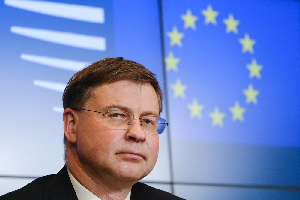 European Commissioner Dombrovskis Optimistic Procedure for Bulgaria's Eurozone Accession to End July 8