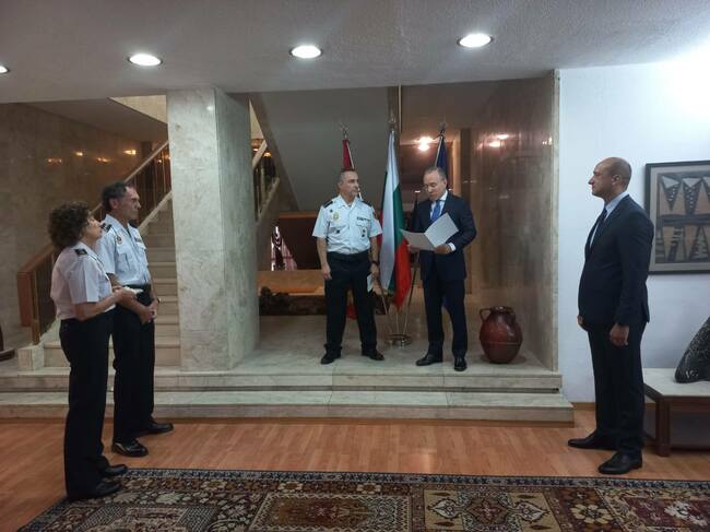 Церемония по предаване на предмет, принадлежащ на българското културно наследство се състоя в Посолството на България в Мадрид