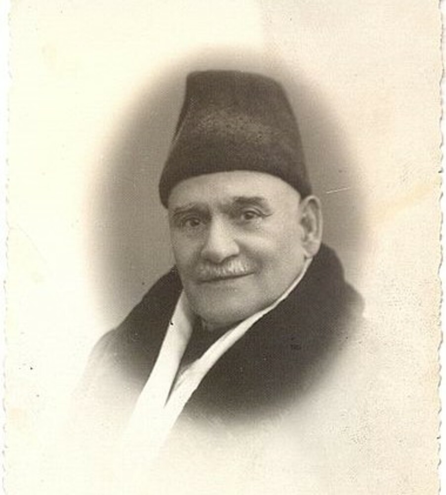 Чичо Стоян – писател, преводач, драматург, режисьор, актьор, правист и войник