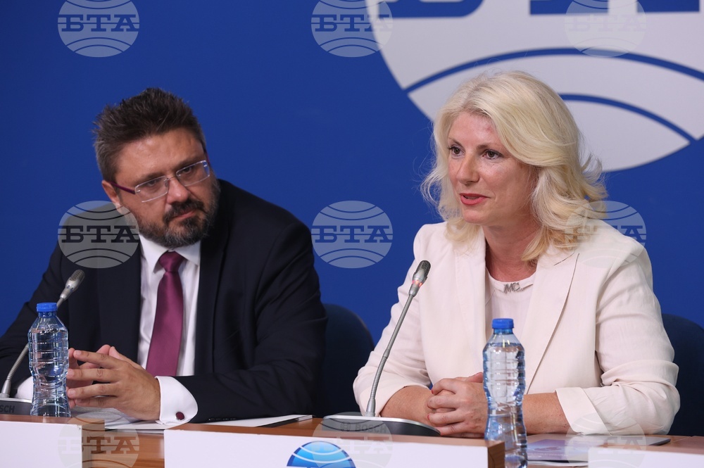 Национален пресклуб на БТА - София - Българска телеграфна агенция - Британско-българска търговска камара - договор - подписване