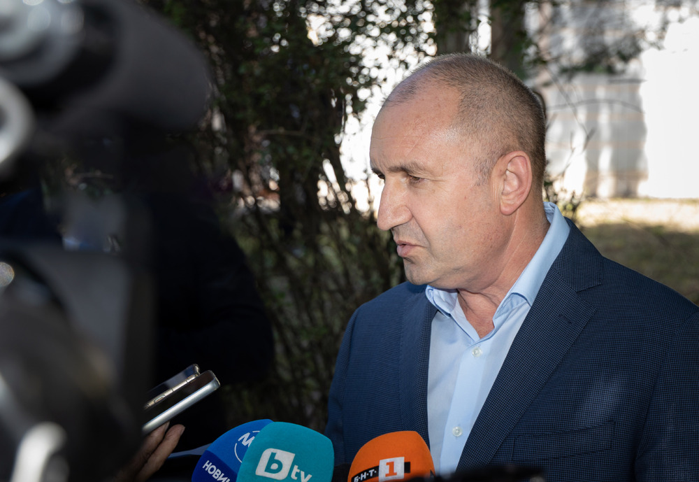 Румен Радев: Навлязохме в период, в който сигурността не е гарантирана и не трябва да допускаме България да бъде въвлечена в ескалиращите конфликти