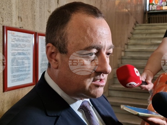 За узаконяване на Прохода на Републиката е създадена работна група, каза министърът на регионалното развитие Иван Иванов във Велико Търново