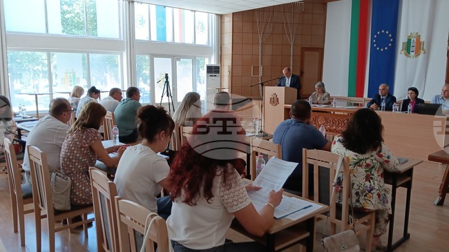 Общинският съвет в Кубрат одобри предложение за кандидатстване за инсталиране на фотоволтаични системи на сгради