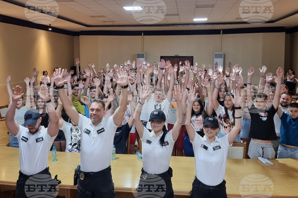 В Плевен младежи се включиха в кампанията „Не сте сами“, насочена срещу употребата на наркотици