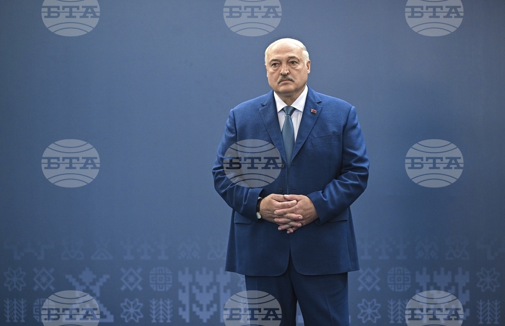 Президентът на Беларус Александър Лукашенко отново помилва затворници