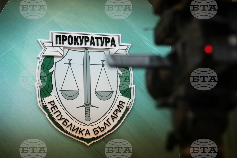 Съдът в Смолян наложи мярка "задържане под стража" на 17-годишен, причинил телесна повреда на майка си