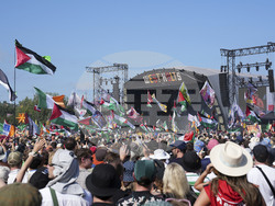 Britain Glastonbury Music Festival Day 4
