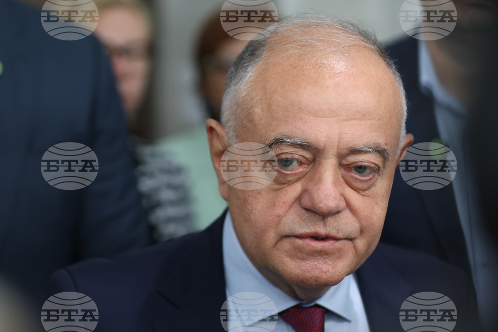 CC-DB MP Atanassov Says His Party Does Not Support No-confidence Motion, Pro-Russian Forces Behind It