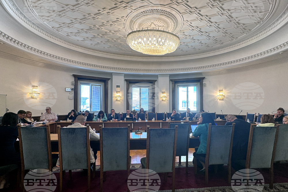Правната комисия в Народното събрание гласува на първо четене законови промени за арбитражите
