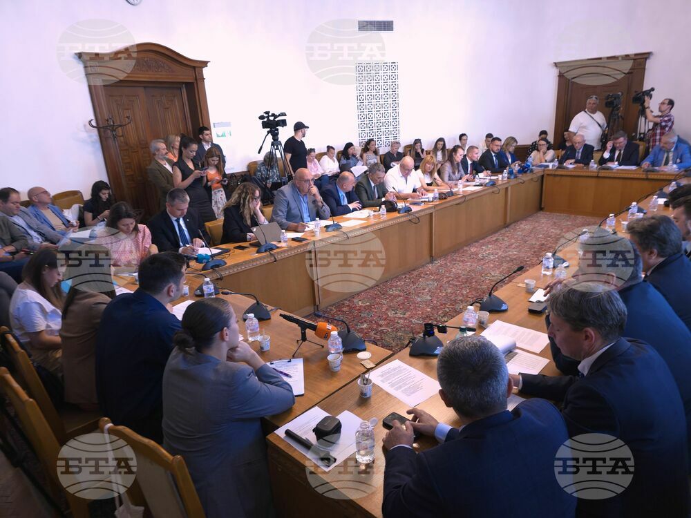 Лекари специализанти и народни представители обсъдиха предложенията на медиците за повишаване на възнагражденията