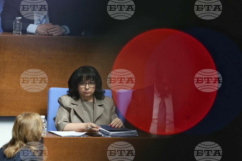 No-confidence Vote is Not Related to Budget Implementation, but to Successful Accession Eurozone, Says Finance Minister Petkova