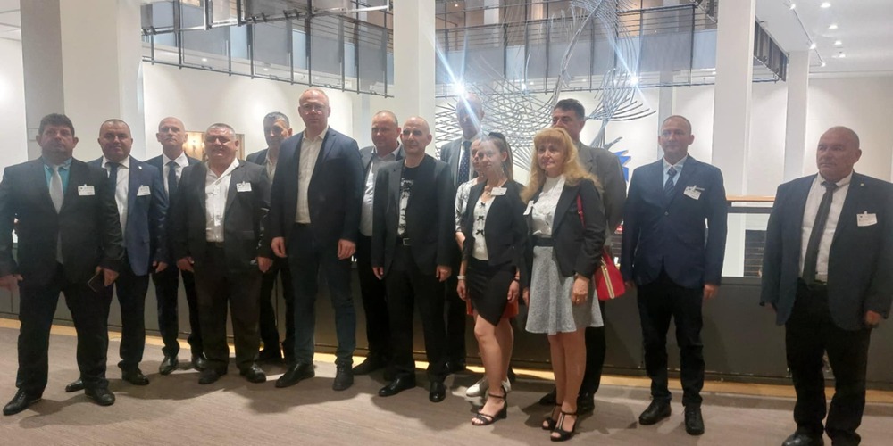 В Европарламента: Възраждане настоява за прозрачност, отказ от еврото и защита на българската идентичност